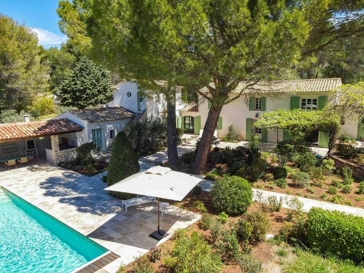 Propriete D'Exception - Piscine Et Tennis Venelles