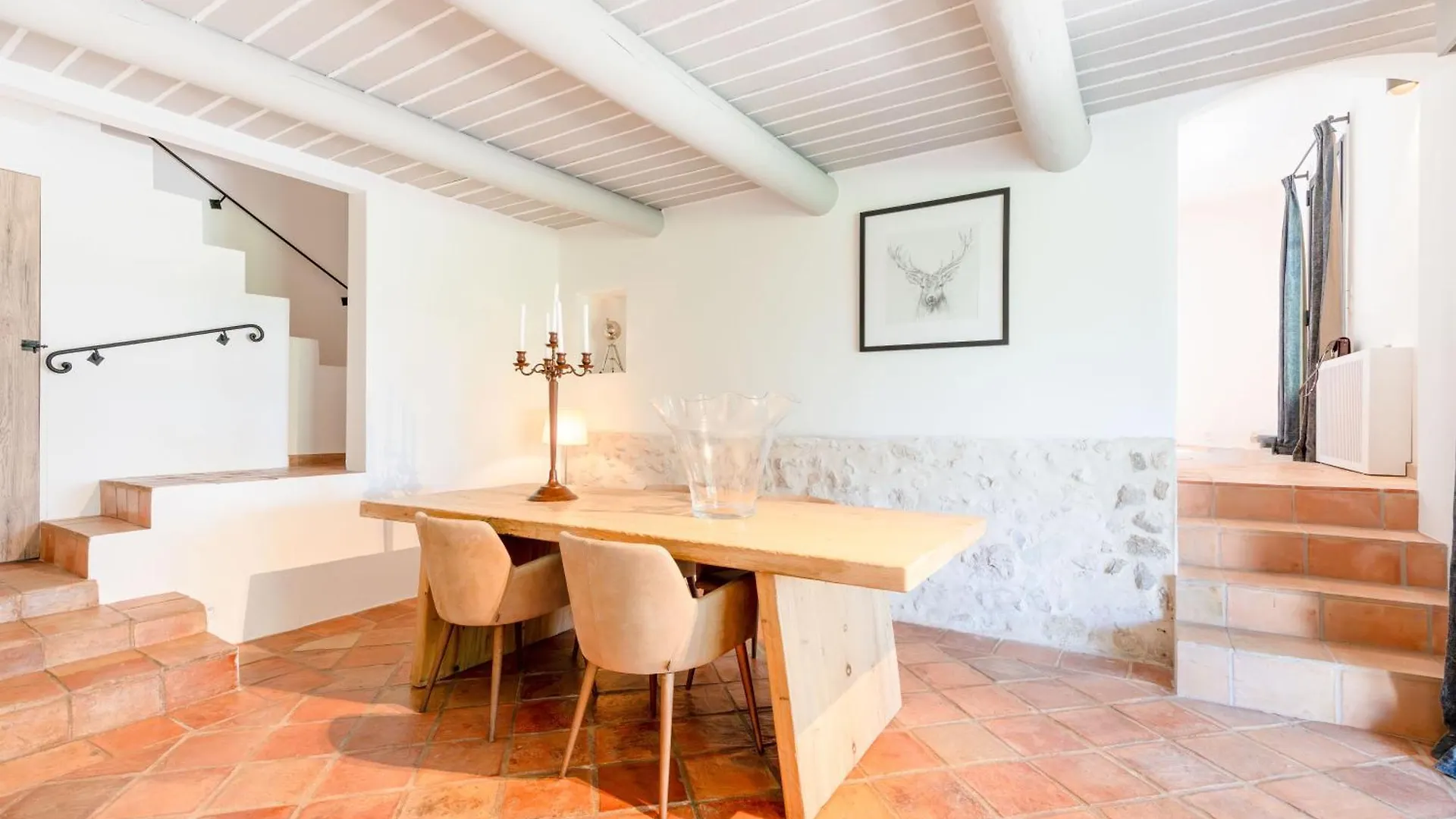 Propriete D'Exception - Piscine Et Tennis Venelles